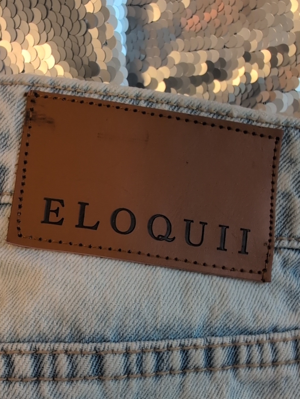 ELOQUII Sequin Front Jeans Light Wash Boyfriend Jeans Silver Size 16 - Picture 17 of 17